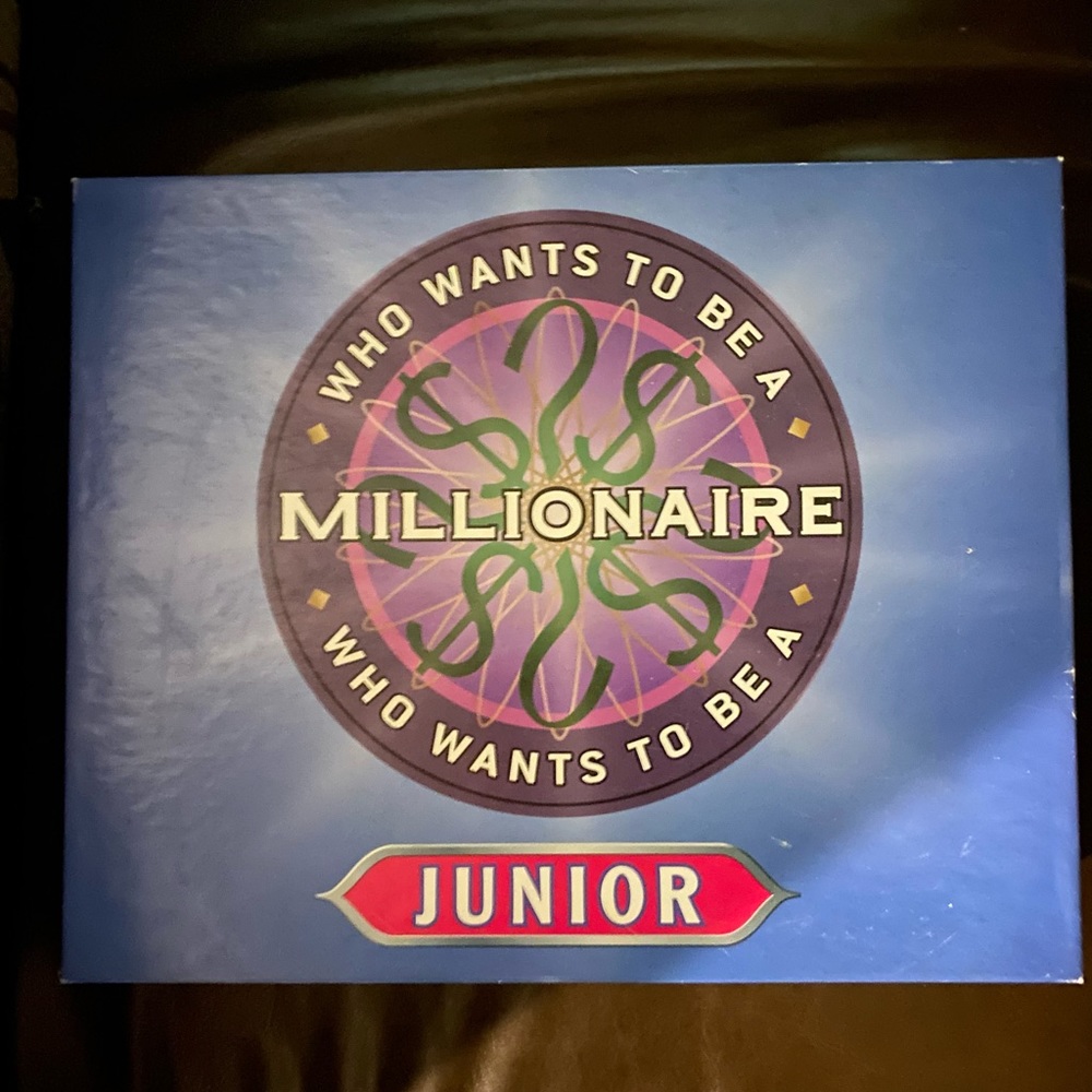 Who Wants To Be A Millionaire Board Game (2000 Edition by Pressman)
